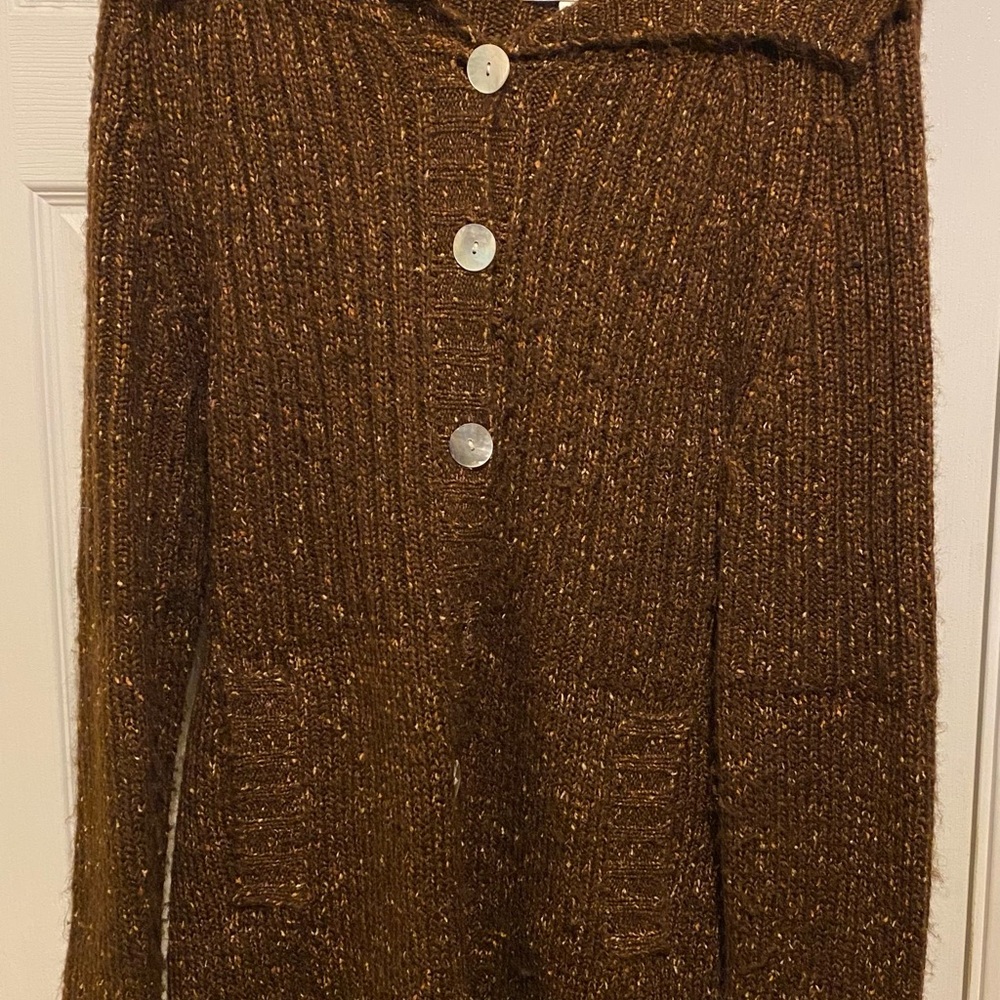 Limit Button up sweater